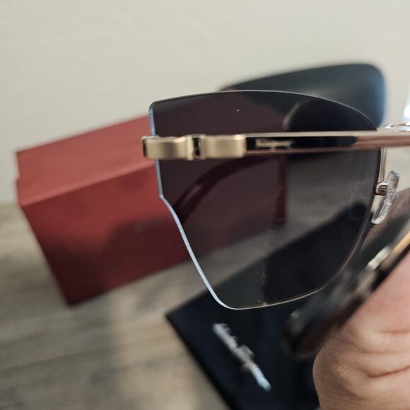 Salvatore Ferragamo SF223S Rimless Butterfly Sunglasses Rose Gold Gray Designer - Picture 9 of 14